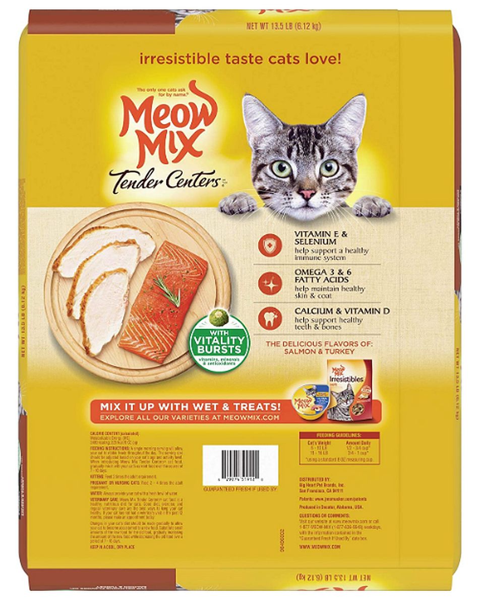 13.5-Pound Salmon And Turkey Tender Centers Cat Food