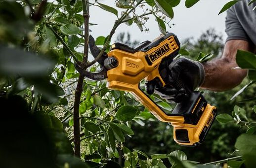 20-Volt 1-1/2-Inch Cordless Pruner, Tool Only