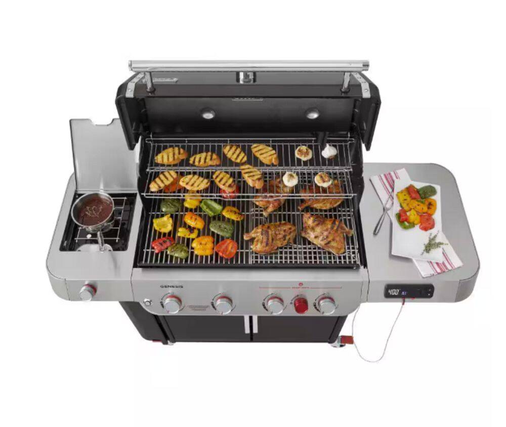 Genesis E-435 Black 4-Burner LP Gas Grill